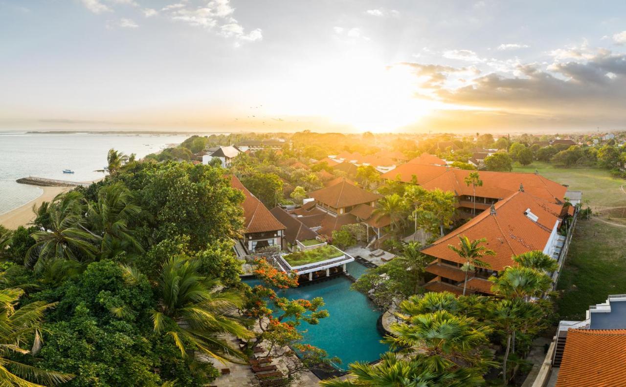 Puri Santrian Beach Resort And Spa Санур Екстер'єр фото