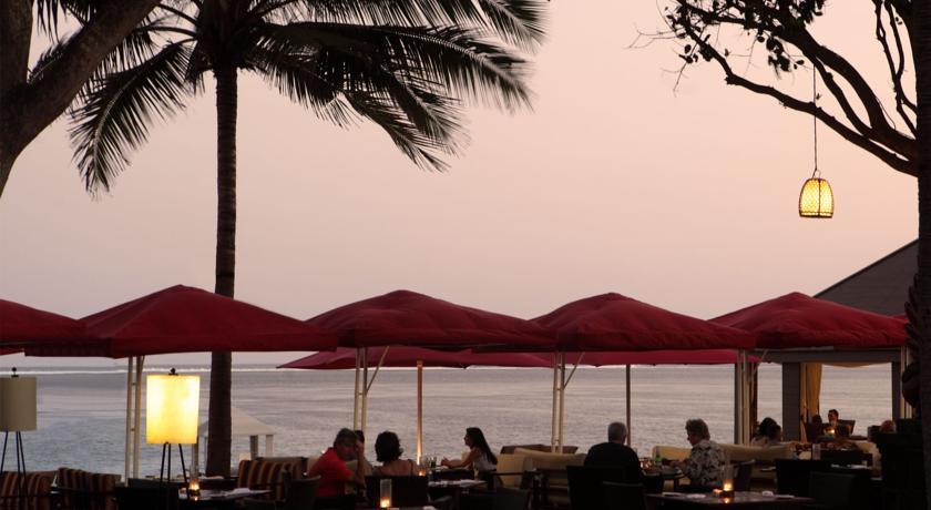 Puri Santrian Beach Resort And Spa Санур Екстер'єр фото