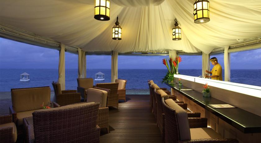 Puri Santrian Beach Resort And Spa Санур Екстер'єр фото