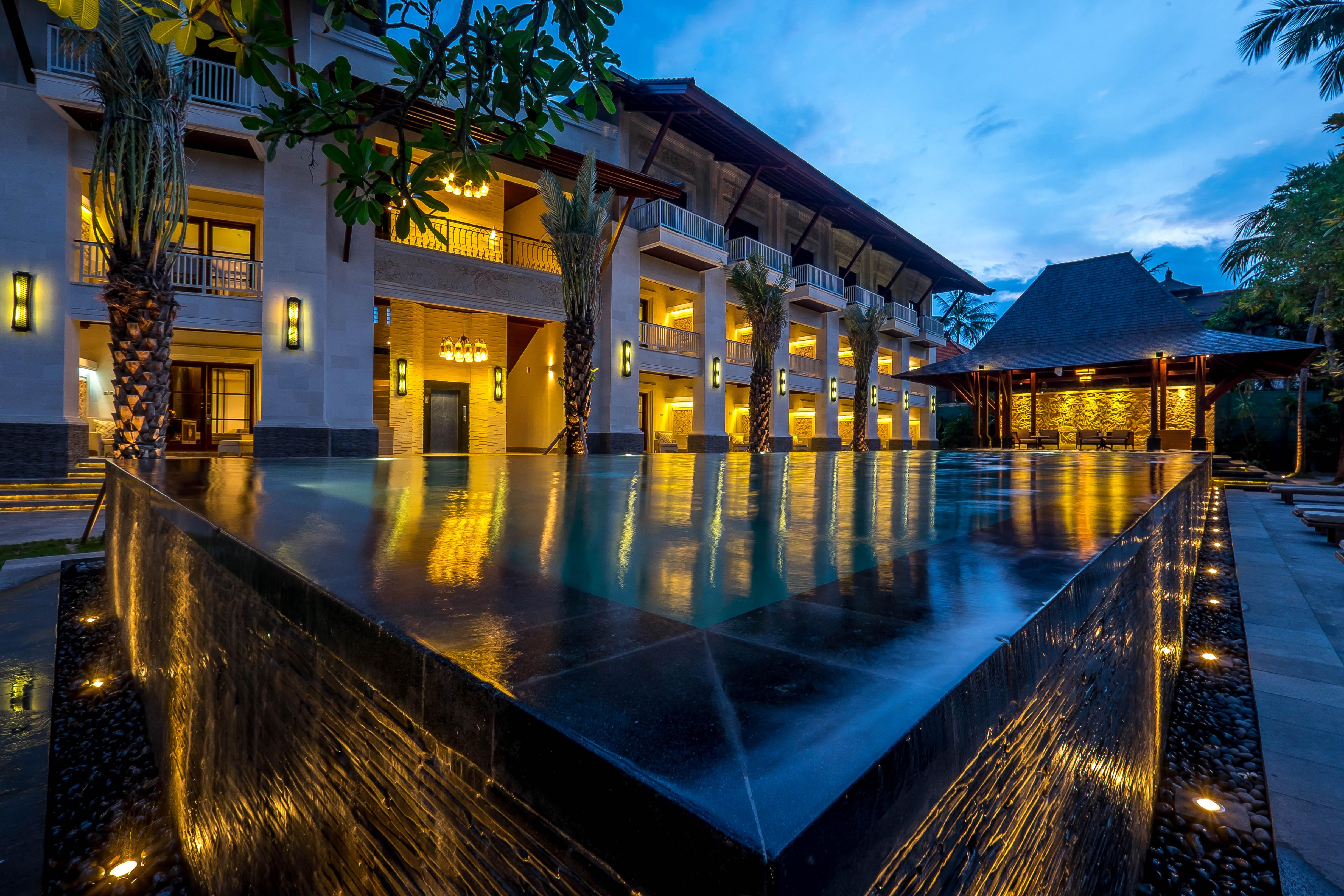 Puri Santrian Beach Resort And Spa Санур Екстер'єр фото