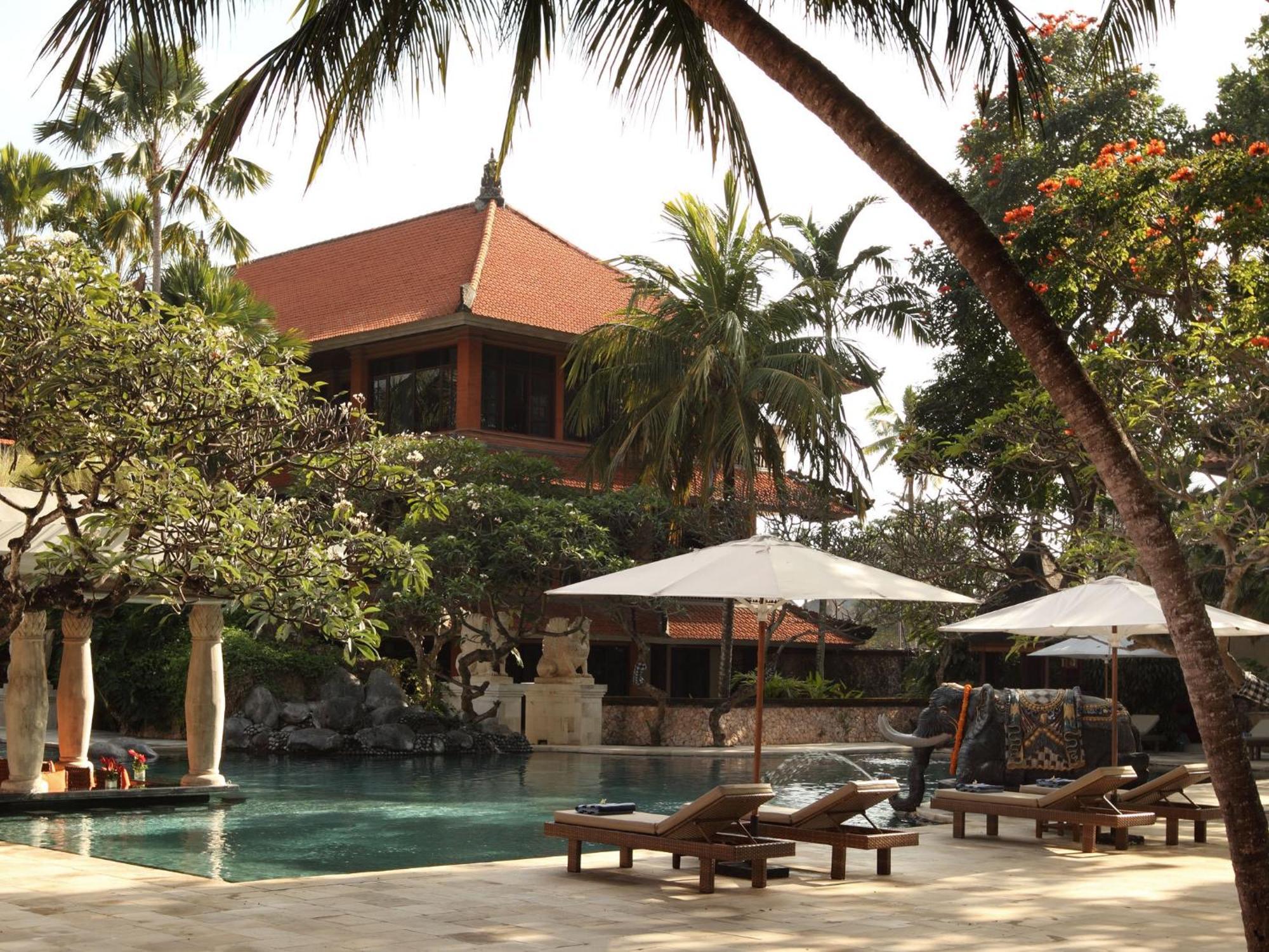 Puri Santrian Beach Resort And Spa Санур Екстер'єр фото