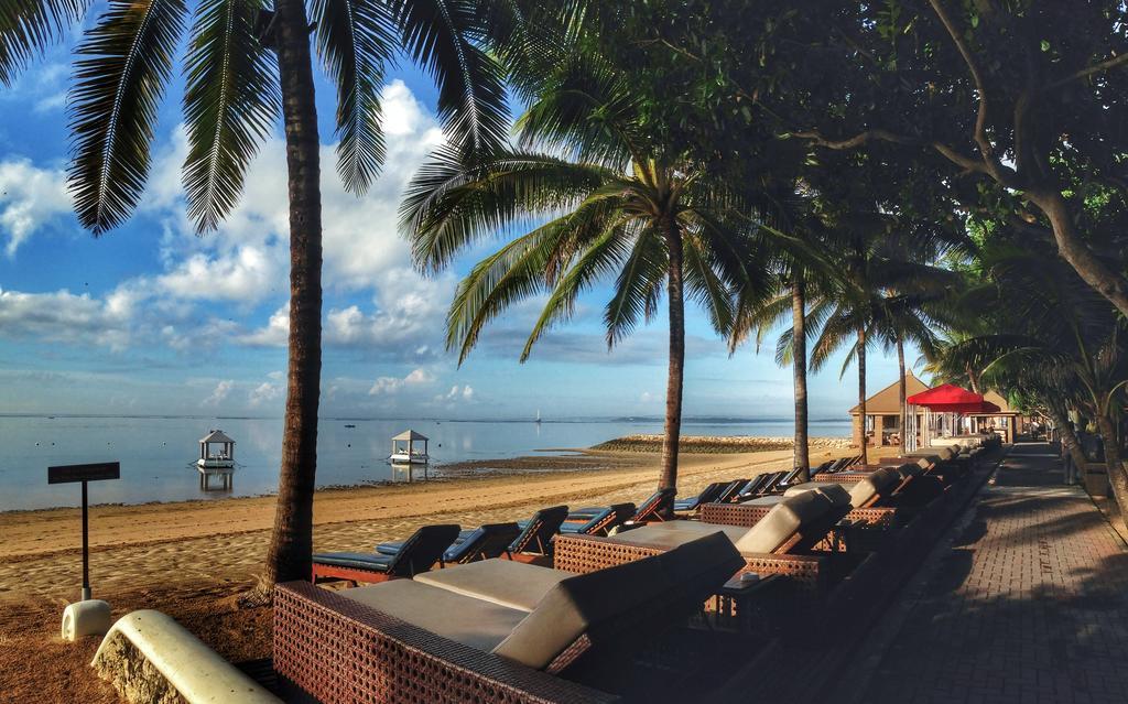 Puri Santrian Beach Resort And Spa Санур Екстер'єр фото