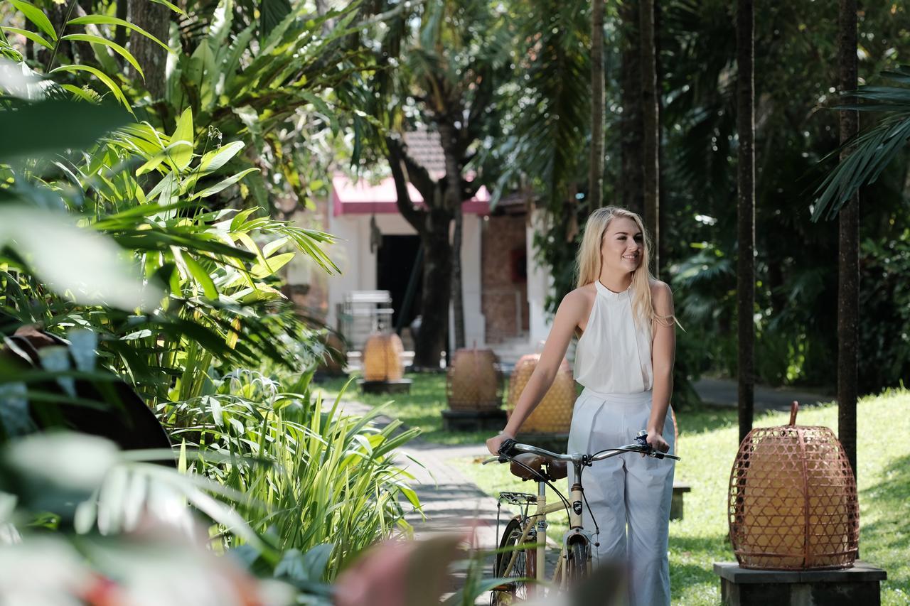 Puri Santrian Beach Resort And Spa Санур Екстер'єр фото