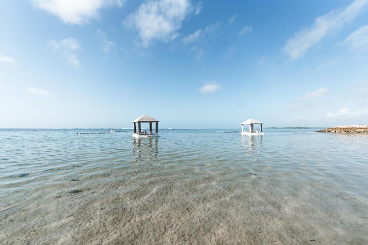 Puri Santrian Beach Resort And Spa Санур Екстер'єр фото